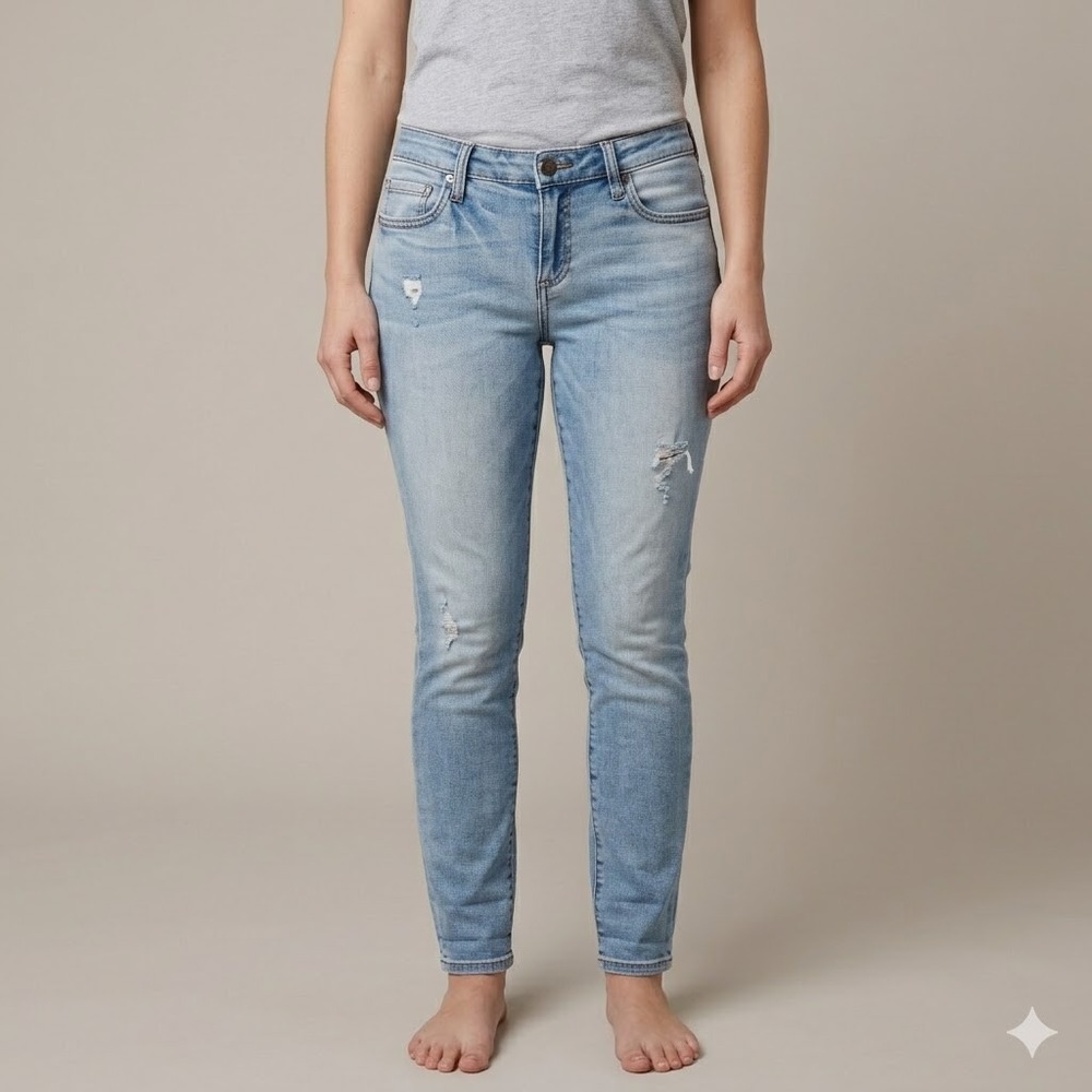 KUT from the‎ Kloth Catherine Slim Boyfriend Distressed Jeans Size 4 Light Wash